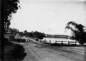 Langsville Bridge at Auchenflower, ca.1910. (State Library of Queensland, Negative no. 118279)